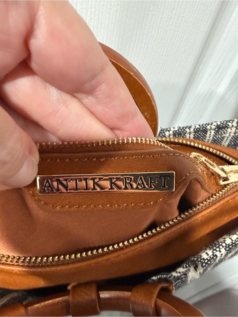 Antik Kraft Black & Tan Striped Shoulder Bag 2 purses in one - Picture 14 of 14